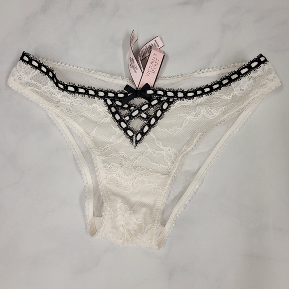 NWT Victoria's Secret Dream Panties XS - Picture 1 of 3